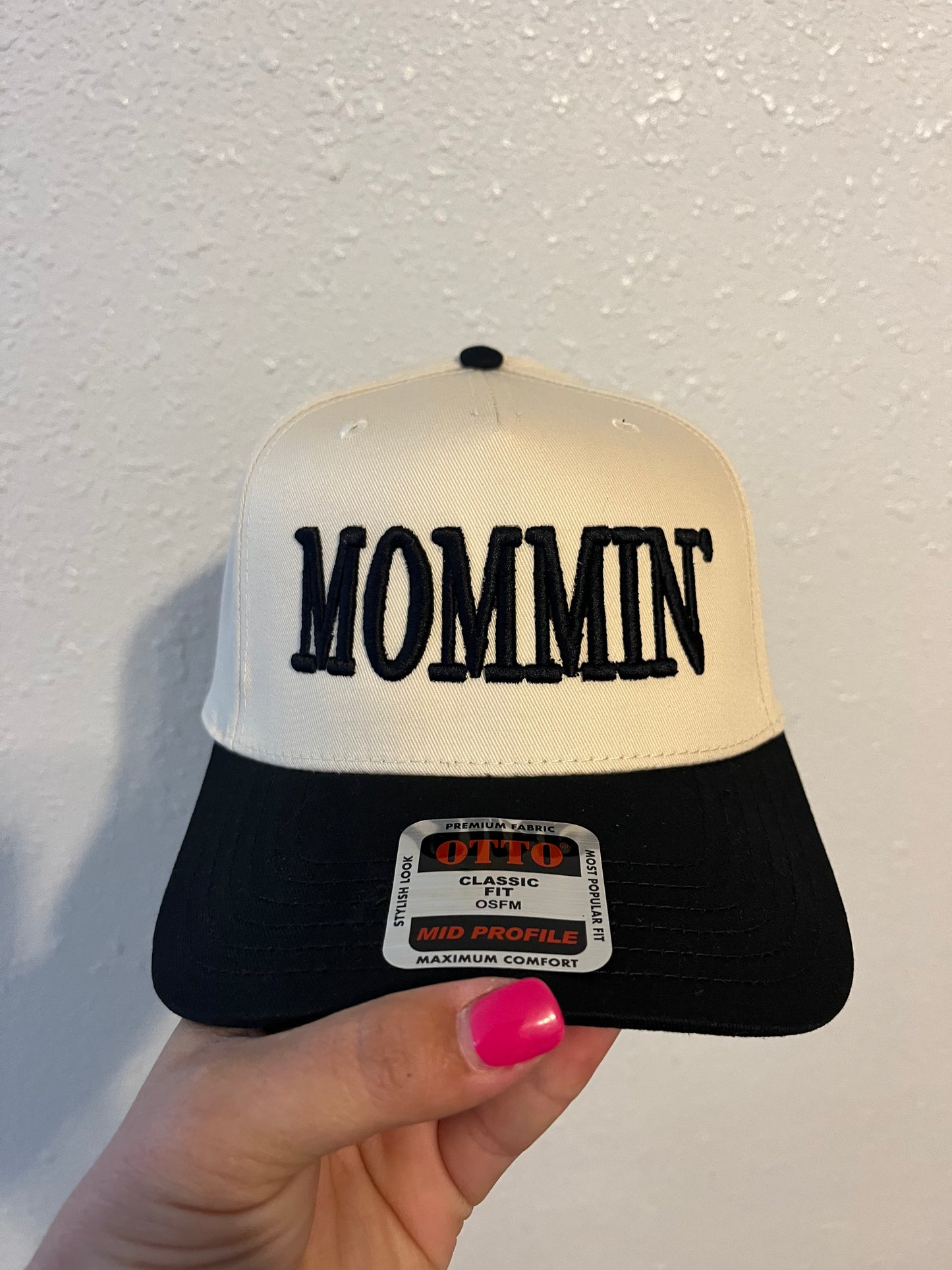 Mommin’ Trucker Hat